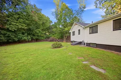 74 Springfield St, Springfield, MA 01107 - Photo 17