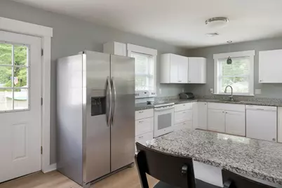 18 Elmwood St, Wareham, MA 02571 - Photo 11