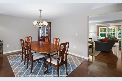 14 Oak Cir, Holden, MA 01520 - Photo 5