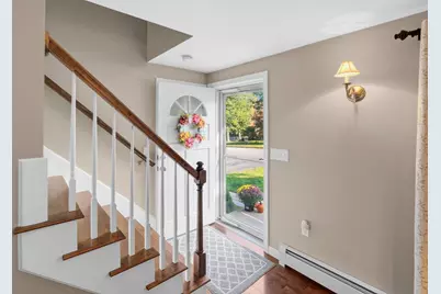14 Oak Cir, Holden, MA 01520 - Photo 3