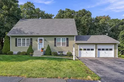 14 Oak Cir, Holden, MA 01520 - Photo 1