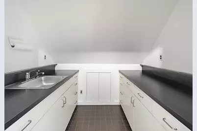 16 Coolidge Ave, Cambridge, MA 02138 - Photo 29