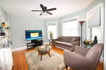 10 Holly St, Watertown, MA 02472 - Photo 5