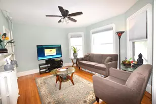 10 Holly St, Watertown, MA 02472 - Photo 5