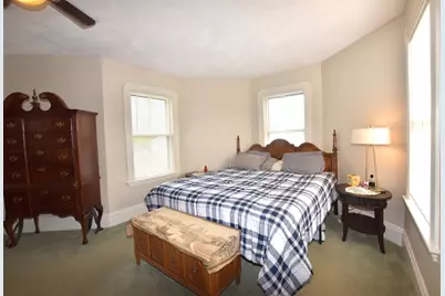 10 Holly St, Watertown, MA 02472 - Photo 17