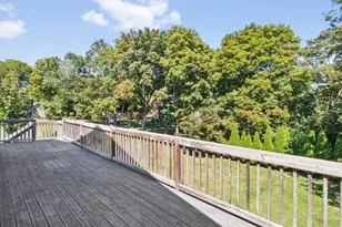 63 Rockridge Rd, Waltham, MA 02453 - Photo 33