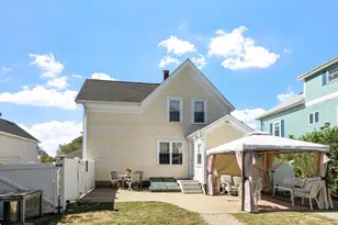 37 Hartz St, Gloucester, MA 01930 - Photo 7