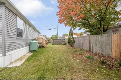 41 B St, Seabrook, NH 03874 - Photo 27