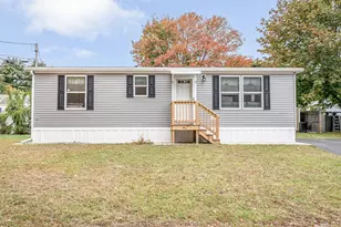 41 B St, Seabrook, NH 03874 - Photo 3