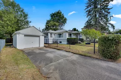 79 Chilmark St, Worcester, MA 01604 - Photo 25