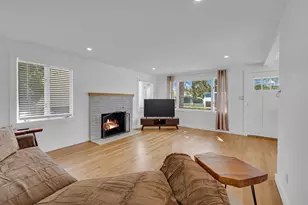 79 Chilmark St, Worcester, MA 01604 - Photo 9