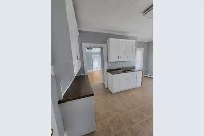172 Nesmith St #3, Lowell, MA 01852 - Photo 5