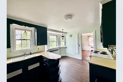 11 Benz St, Springfield, MA 01118 - Photo 3