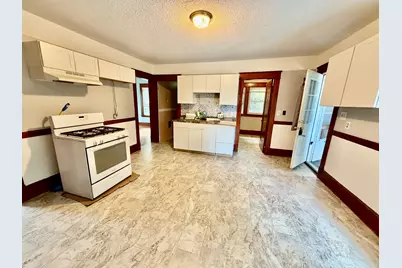 161 Hampden St #2, Springfield, MA 01151 - Photo 3