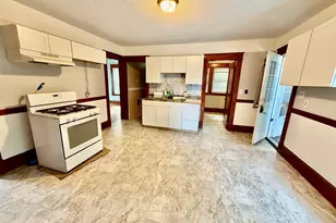161 Hampden St, Springfield, MA 01151 - Photo 3