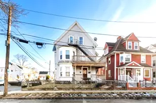 16 Salem St, Lynn, MA 01905 - Photo 1