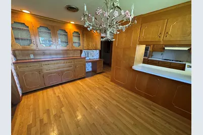 50 Van Horn St, Chicopee, MA 01013 - Photo 7