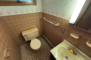 50 Van Horn St, Chicopee, MA 01013 - Photo 23