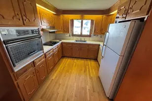 50 Van Horn St, Chicopee, MA 01013 - Photo 3