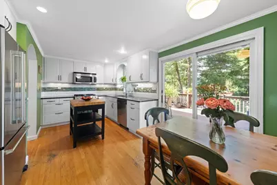 17 Rich Rd, Woburn, MA 01801 - Photo 9