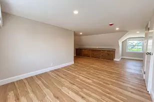 2 Laban Pratt Rd, Boston, MA 02122 - Photo 9