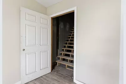 6 Clinton Ave, Westfield, MA 01085 - Photo 21