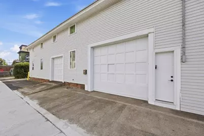 6 Clinton Ave, Westfield, MA 01085 - Photo 3
