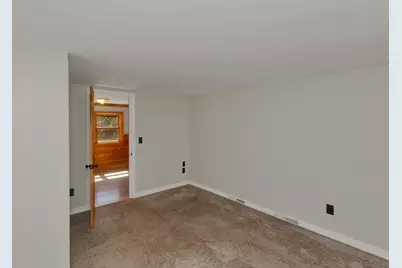 3 Field St, Southwick, MA 01077 - Photo 9