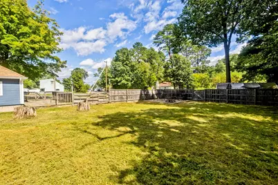 3 Field St, Southwick, MA 01077 - Photo 23
