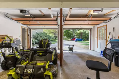 609 Oxford St  S, Auburn, MA 01501 - Photo 33
