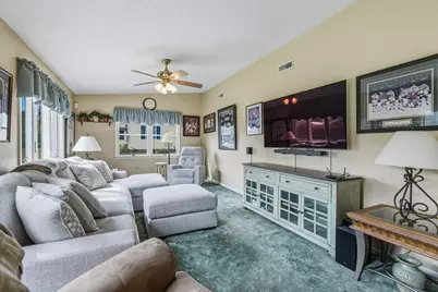 15 Somerset St, East Longmeadow, MA 01028 - Photo 17