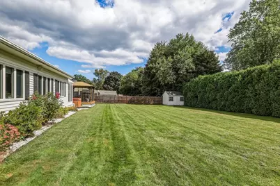 15 Somerset St, East Longmeadow, MA 01028 - Photo 9