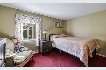 15 Somerset St, East Longmeadow, MA 01028 - Photo 25