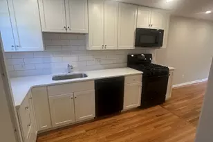 71 Florence St, Hudson, MA 01749 - Photo 3
