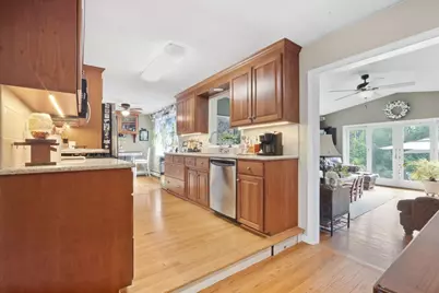 36 Decorie Dr, Wilbraham, MA 01095 - Photo 9
