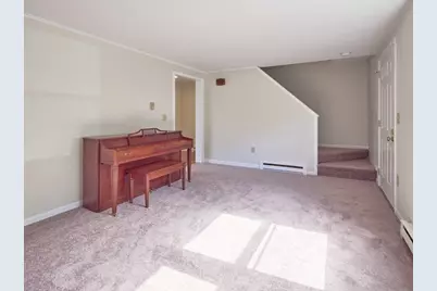 270 Sunderland Rd #40, Worcester, MA 01604 - Photo 11