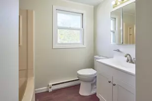 270 Sunderland Rd, Worcester, MA 01604 - Photo 19