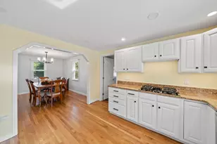 10 Cottonwood Ct, Hanson, MA 02341 - Photo 7