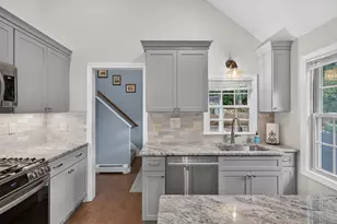 8 Monahan Ln, Mansfield, MA 02048 - Photo 5