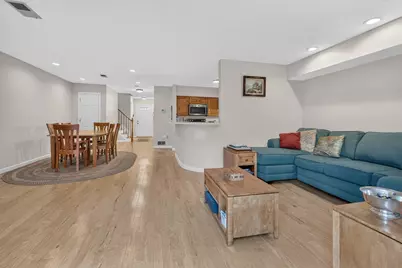 18 Indian Hill Lane #18, Salem, MA 01970 - Photo 7