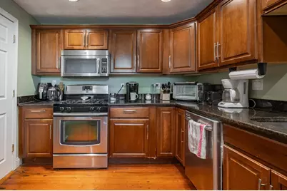 70 Dean St., Everett, MA 02149 - Photo 5