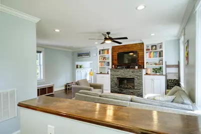 35 Nightingale St, Fall River, MA 02721 - Photo 9