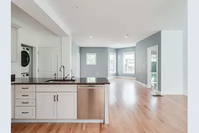 390 Medford St #1A, Somerville, MA 02145 - Photo 9