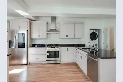 390 Medford St #1A, Somerville, MA 02145 - Photo 3