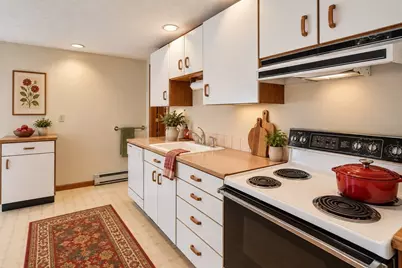 66 Plainfield Ave, Shrewsbury, MA 01545 - Photo 3