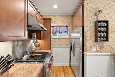 16 Churchill Place, Lynn, MA 01902 - Photo 9