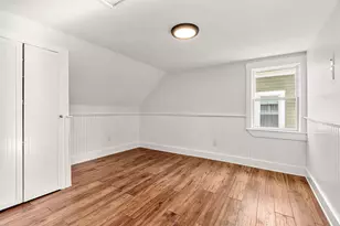 17 Cottage St, Marblehead, MA 01945 - Photo 19
