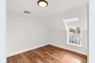 17 Cottage Street, Marblehead, MA 01945 - Photo 21