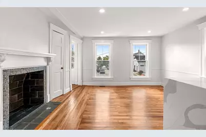 17 Cottage Street, Marblehead, MA 01945 - Photo 5