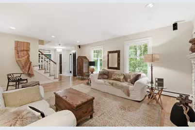 18 Village Green Ln, Holden, MA 01520 - Photo 5